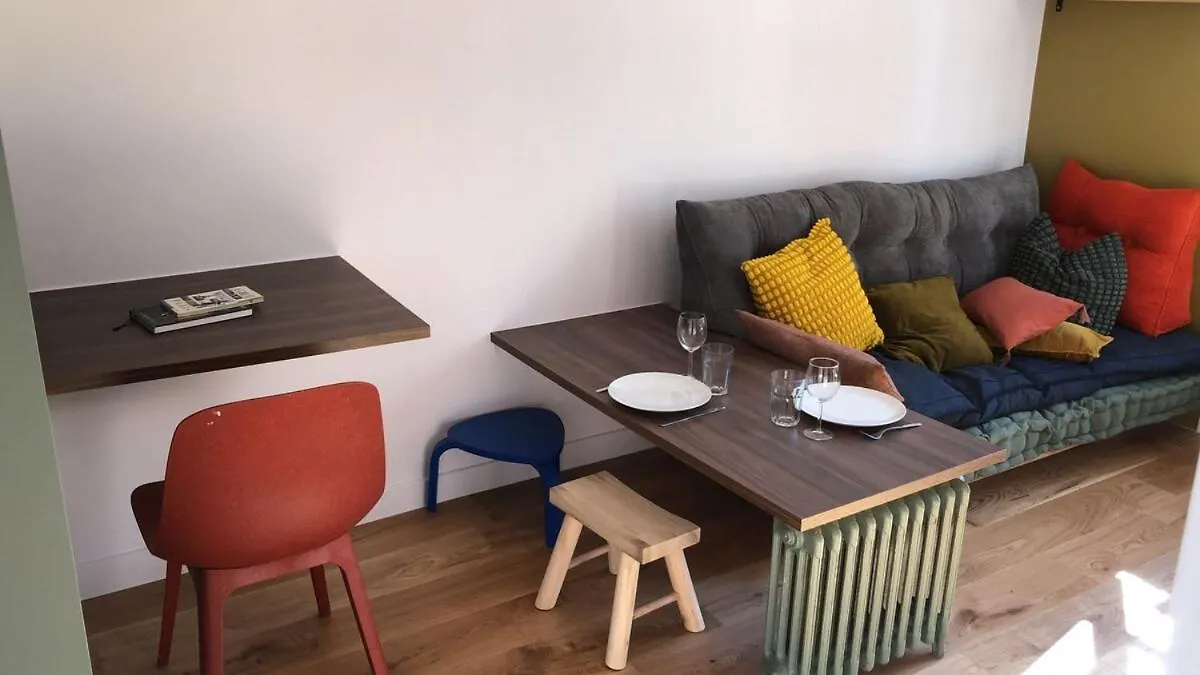 Design Suite In Really Central Of Париж Апартаменты